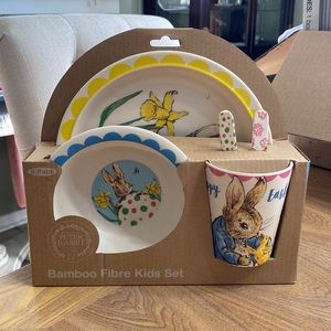 Peter rabbit bamboo dish set